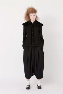 突破邊界 Comme des Gar?ons 2018春夏鞋帽系列的設(shè)計哲學(xué)